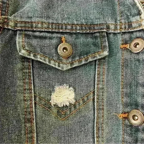 Womens Highway Jeans Distressed Jean Denim Jacket Size M Light Wash New! - Picture 6 of 12